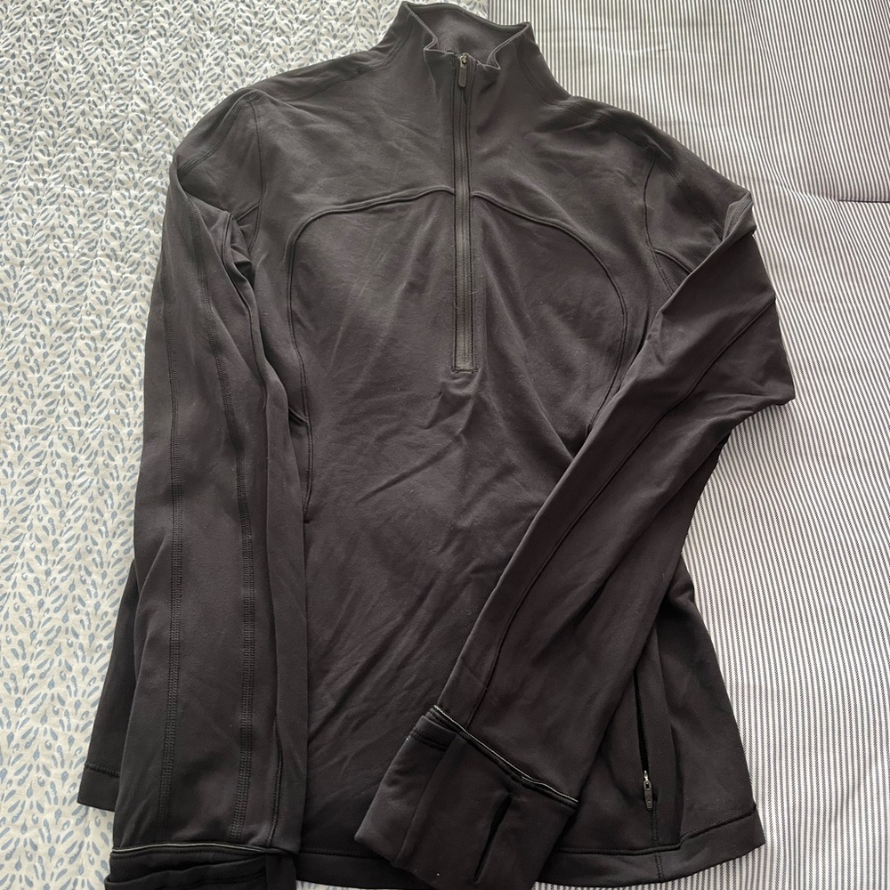 LuluLemon Run Briskly Half Zip